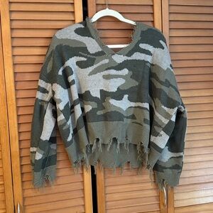 Camouflage Crop